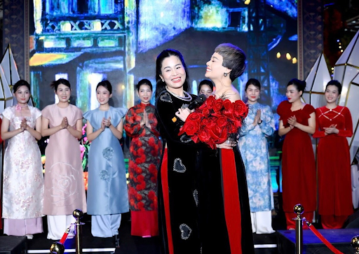 NTK Ngô Diễm Hương, Diễm Hương, Ngô Diễm Hương