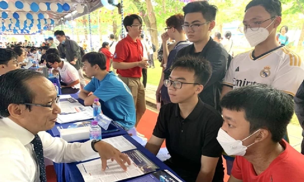 Ngành học chưa tốt nghiệp đã có việc làm, ra trường lương hơn 50 triệu/tháng, luôn “khát” nhân lực