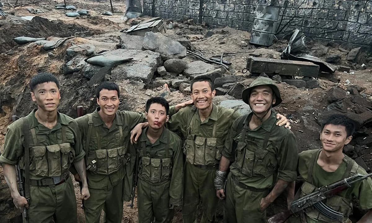 ‘Mưa đỏ’ trở thành Phim Việt ăn khách nhất mọi thời đại: 562 tỷ đồng doanh thu sẽ được chia thế nào?