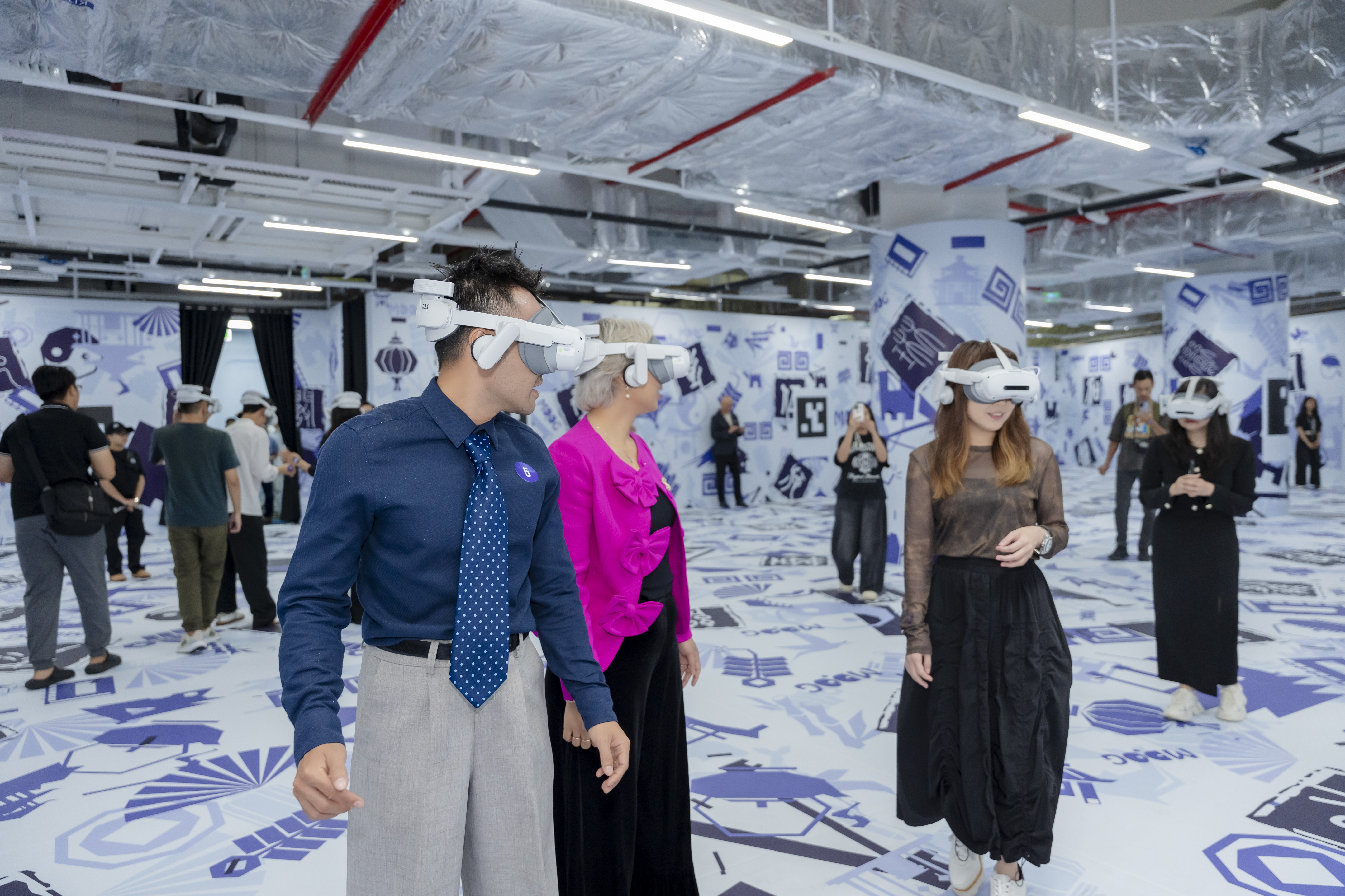 VR City, SC VivoCity. 