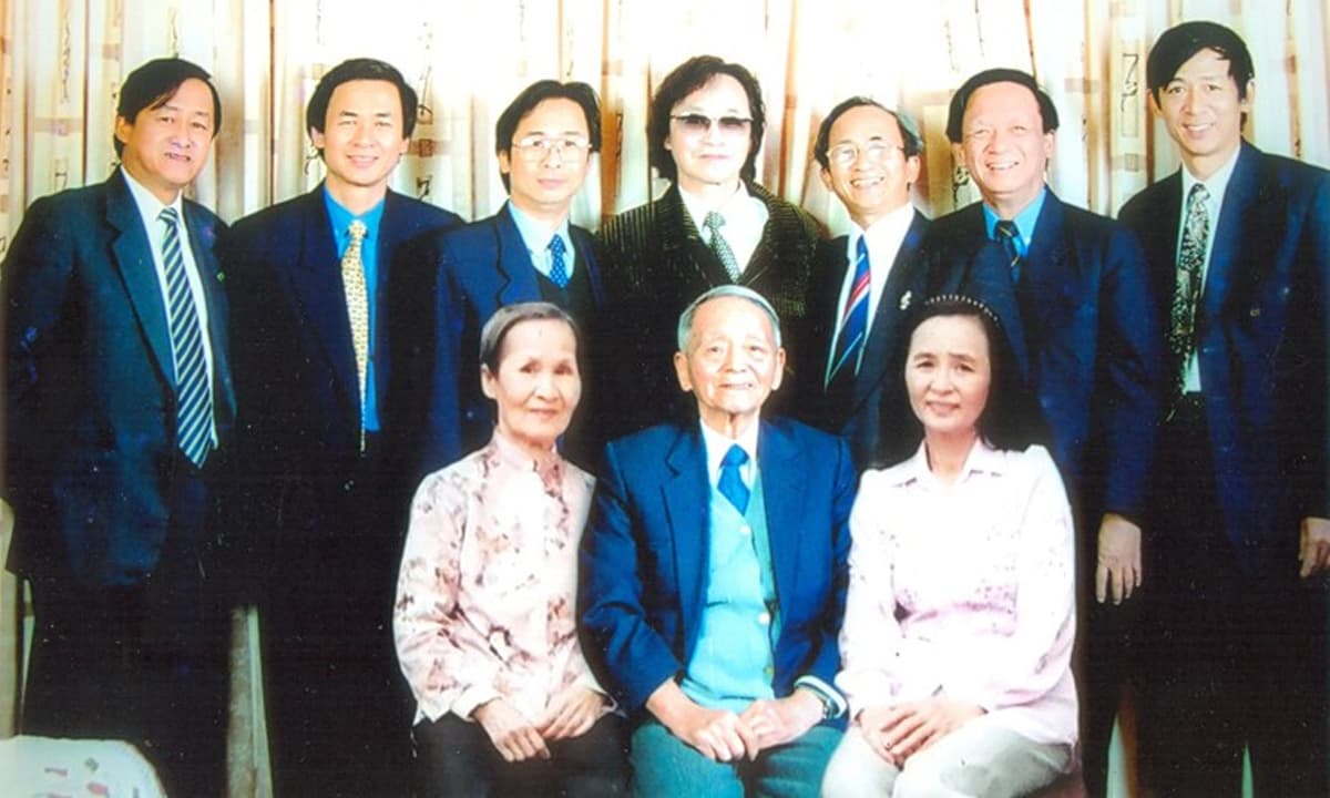 4 đại gia tộc trí thức lẫy lừng bậc nhất Việt Nam: Riêng gia đình này có tới 8 người con đều là Giáo sư, Phó Giáo sư, Tiến sĩ