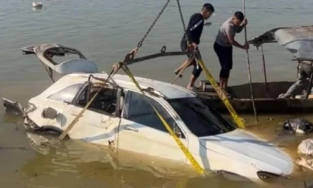 Đã tìm thấy xe sang Mercedes “mất tích” nhiều ngày trong trận lũ lụt lịch sử ở Thái Nguyên