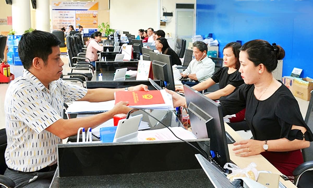 Kể từ nay, VNeID hỗ trợ thực hiện 25 thủ tục hành chính không thu hồ sơ giấy