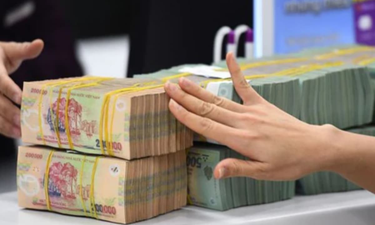 Lãi suất tiết kiệm ngân hàng tăng trở lại, tại sao?