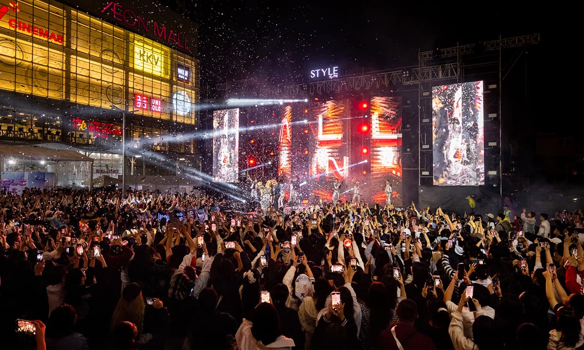 Gen Z Hà thành 'quẩy' hết cỡ tại Single with STYLE, chứng minh sân chơi thời trang đẳng cấp 