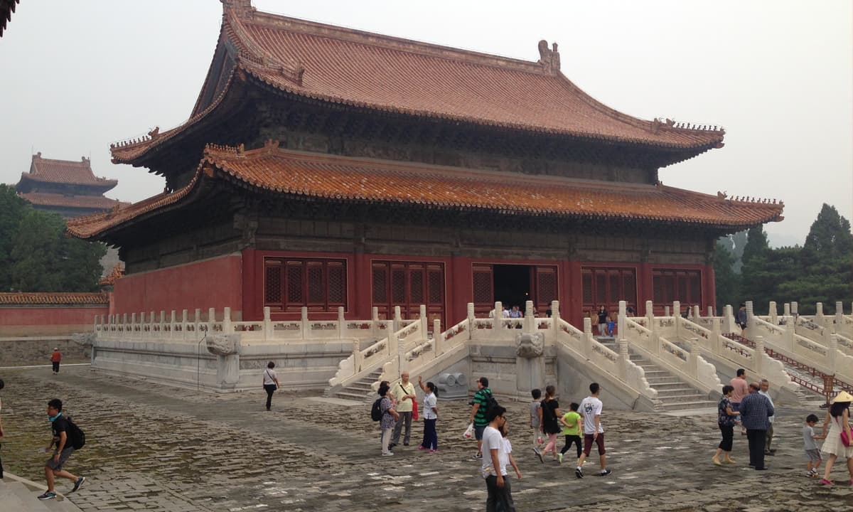 Vì sao Trung Quốc mở cửa cho thăm quan lăng mộ Càn Long, còn lăng mộ Khang Hi lại không cho mở?