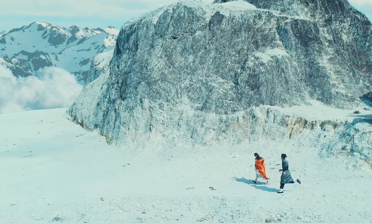 Cảnh đẹp đến nao lòng tại con đèo quanh năm phủ ‘tuyết trắng’ như ‘Bắc Âu thu nhỏ’, chỉ cách Hà Nội 100km