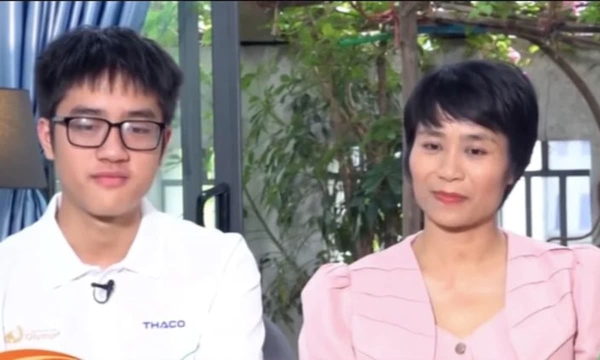 Gia đình đặc biệt nhất Olympia suốt 25 năm qua: 2 mẹ con cùng là 'nhà leo núi'