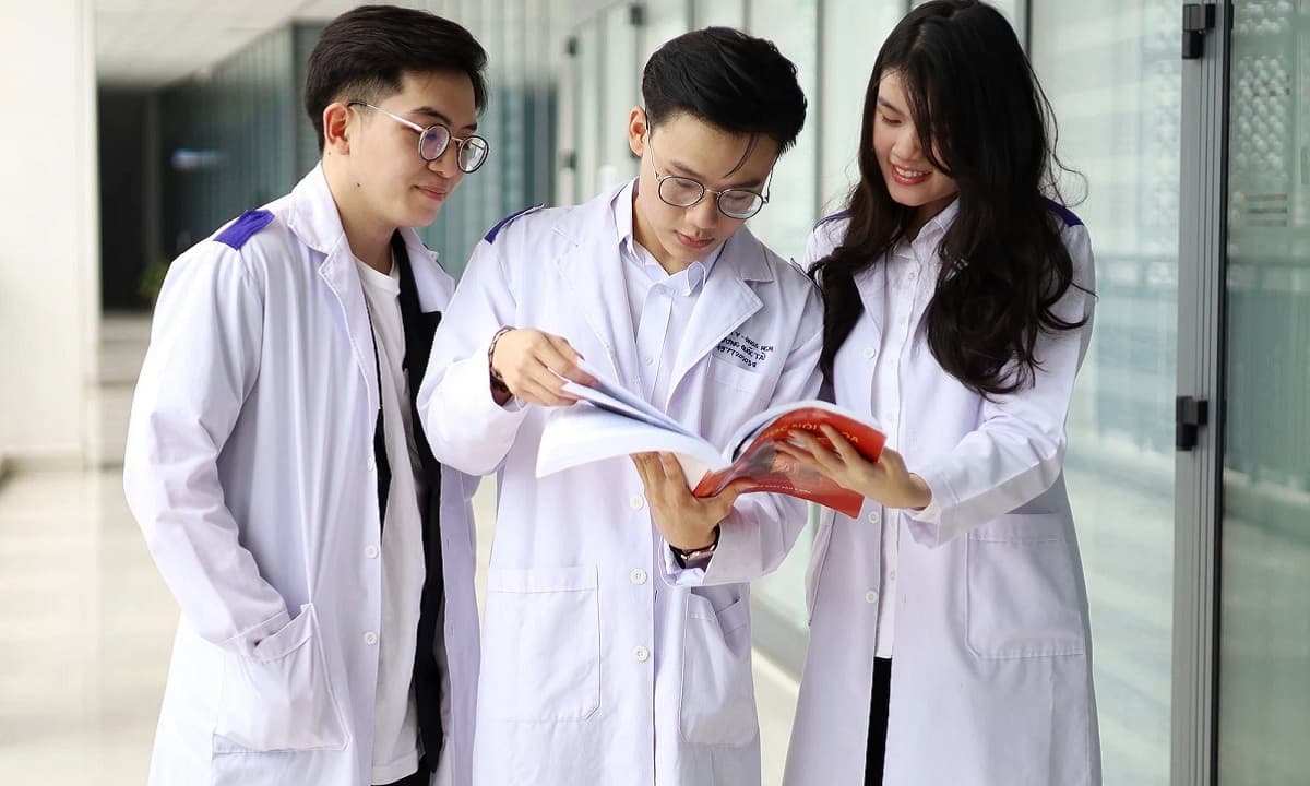 Phó Thủ tướng: Chỉ trường Y được đào tạo bác sĩ, trường không chuyên không đào tạo Cử nhân luật