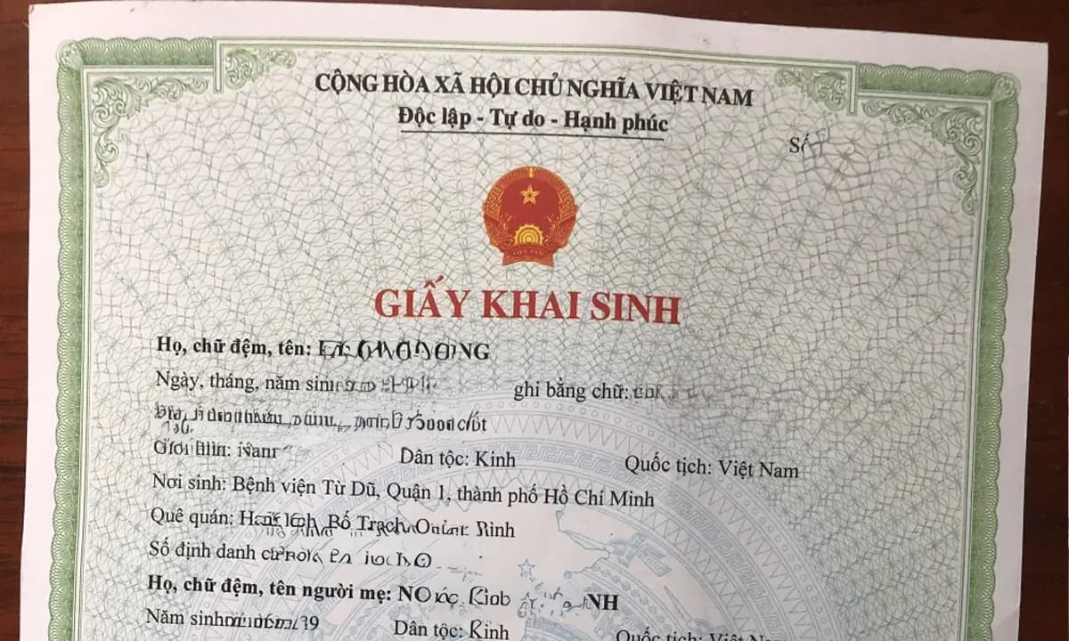 Địa chỉ cư trú trên giấy khai sinh bị sai có cần chỉnh sửa không?