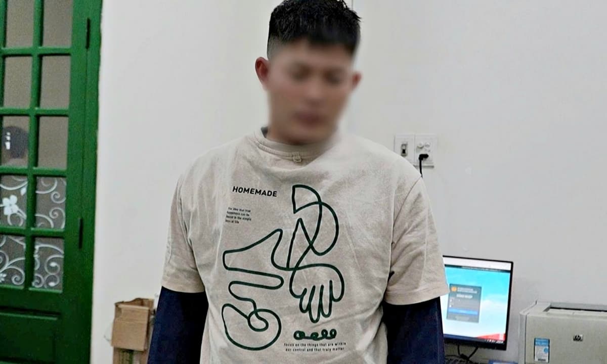 Bắt khẩn cấp người cha ôm hai con nhỏ nhảy sông, bé gái 2 tuổi tử vong sau đó