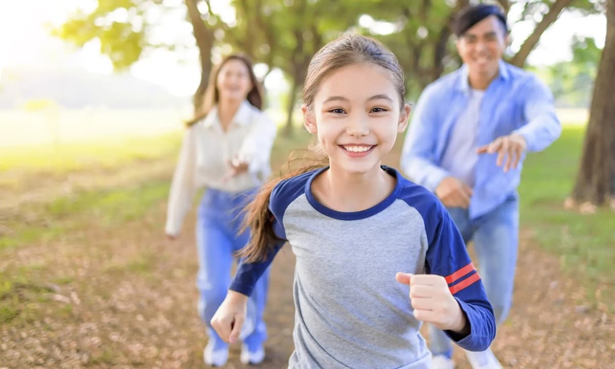 Nhà có con gái chú ý: Nuôi dạy con gái tốt đòi hỏi phải trải qua 5 giai đoạn giáo dục. Gia đình bạn đang ở giai đoạn nào?