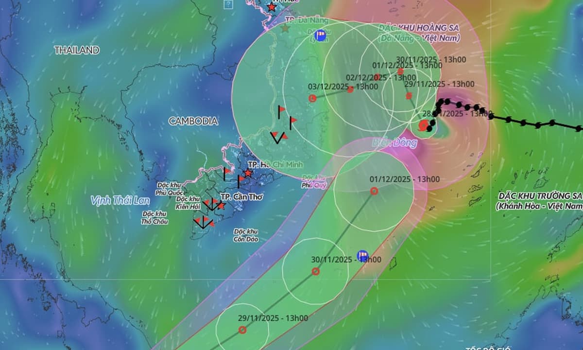 Áp thấp nhiệt đới mới sắp vào Biển Đông, bão số 15 diễn biến khó lường