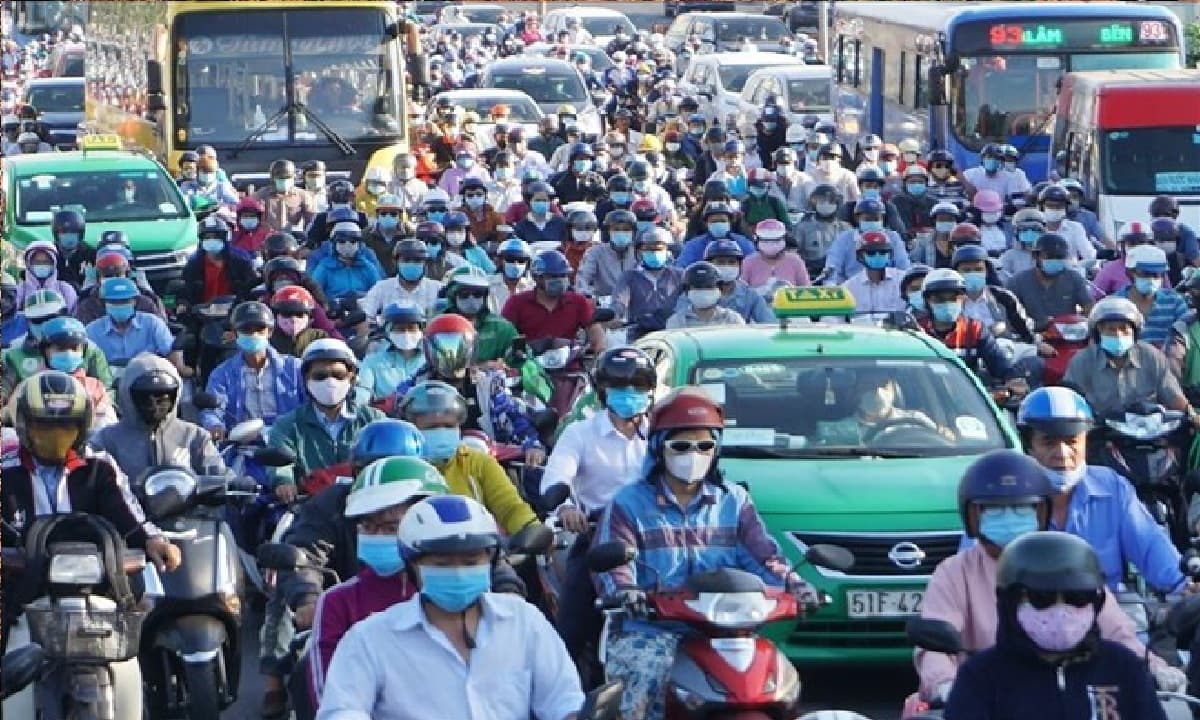 TP.HCM xây dựng lộ trình chuyển đổi xe xăng sang xe điện từ năm 2026