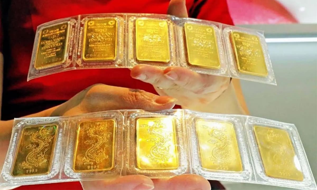 Giá vàng hôm nay 1/12: Vàng miếng SJC bất ngờ giảm mạnh sau khi lập đỉnh mới