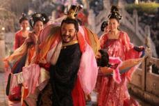 Vua chúa thời xưa để thuận tiện thị tẩm hàng trăm phi tần đã phát minh ra 'ba phương pháp đặc biệt', mỗi phương pháp đều khiến người ta đỏ mặt ngượng ngùng