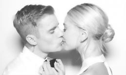 Lâng lâng hạnh phúc, Justin Bieber đăng bức ảnh khóa môi cô dâu xinh đẹp nhất ngày hôm nay 
