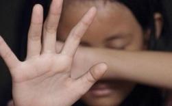 Nữ sinh lớp 8 tố bị bảo vệ trường dâm ô ở TP.HCM