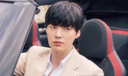 Trong khi Goo Hye Sun 'hóa dại' sau ly hôn, hình ảnh đầu tiên của Ahn Jae Hyun trong phim mới khiến fan bất ngờ