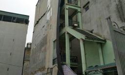 Căn nhà 7 tầng siêu mỏng với chiều ngang 1,5 mét khiến dân mạng tò mò không biết gia chủ ở kiểu gì?