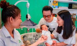 Tròn một tháng con trai thứ ba chào đời, Hoàng Bách viết tâm thư cho đầy xúc động