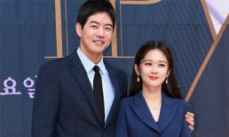 'Người chồng quốc dân' Lee Sang Yoon công khai nói về chuyện hẹn hò với Jang Nara