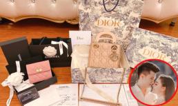 Sau đám cưới, giảng viên hot girl Âu Hà My khoe chồng tặng loạt đồ hàng hiệu