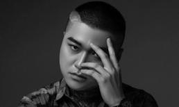 Ca sĩ Vũ Duy Khánh bị pháo điện bắn thẳng vào mắt