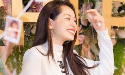 Chi Pu tung loạt ảnh 'quá ư là xinh' chụp trong buổi họp fan tại Hà Nội