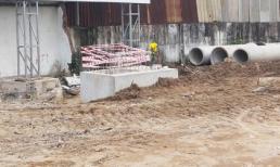 Phát hiện thi thể trẻ sơ sinh phân hủy trong đống cát công trình ở Sài Gòn