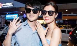 Vợ chồng son Đông Nhi và Ông Cao Thắng rạng rỡ khoe nhẫn cưới, tay trong tay đáp chuyến bay trở về sau hôn lễ thế kỷ