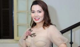 Ca sĩ Ngọc Anh: 'Tôi trở lại với công việc sau 2 tuần sinh em bé'