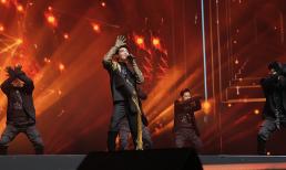 Noo Phước Thịnh 'đốt cháy' sân khấu 25.000 khán giả, được cổ vũ không thua kém các nghệ sĩ Hàn Quốc