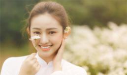 Cất công ra tận Hà Nội để chụp với cúc họa mi, hot girl Thúy Vi nhận lại loạt ảnh mãn nhãn