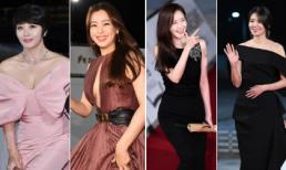 'Chị đại' Kim Hye Soo và Honey Lee ăn đứt dàn mỹ nhân lộng lẫy trên thảm đỏ Rồng Xanh lần thứ 40