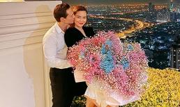 Sau món quà đặc biệt của Subeo,  Kim Lý đã chúc mừng sinh nhật 'em yêu' Hà Hồ ngọt tận tim