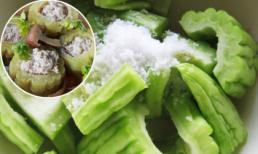 Cách luộc mướp đắng không bị đắng mà vẫn giòn ngon