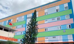 Bị thanh niên nghi ngáo đá tấn công, 3 trẻ nhỏ phải điều trị phơi nhiễm HIV