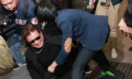 Bố Cao Dĩ Tường tiều tụy, gục ngã trong tang lễ con trai