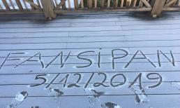 Băng tuyết đầu mùa phủ trắng đỉnh Fansipan khi nền nhiệt dưới 0 độ