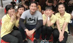 'Hoàng tử phim truyền hình Thái Lan' Pong Nawat lân la quán xá Sài Gòn