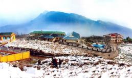 Tuyết rơi trắng xóa trên đỉnh Fansipan, kinh nghiệm cần nhớ khi săn tuyết ở Sa Pa