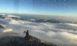 Tuyết rơi trắng xóa trên đỉnh Fansipan khi nhiệt độ giảm xuống -8 độ C