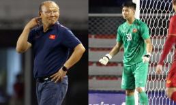 Văn Toản xuất sắc cản phá penalty và đây là phản ứng 'siêu đáng yêu' của thầy Park
