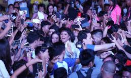 H'Hen Niê chứng tỏ sức hút dù đã hết nhiệm kì khi xuất hiện sự kiện tại trường học