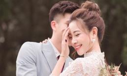 Cầu thủ Phan Văn Đức lần đầu công khai chuyện cưới xin với bạn gái xinh đẹp