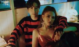 Thu Thủy tình tứ bên chồng trẻ trong bộ ảnh đón Giáng sinh cực chất và lung linh