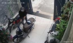  Lẻn vào tiệm spa để trộm xe máy, 'xế tặc' đành bỏ đi vì gặp xe có gắn báo động