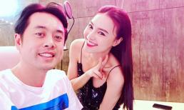 Chụp ảnh cùng Dương Khắc Linh, Lan Ngọc ý tứ che chắn vòng một