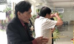 Tài tử Thương Tín vượt đường xa đến tiễn Nguyễn Chánh Tín đầy xúc động